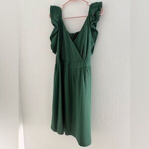 Elegant Green Sleeveless Dress